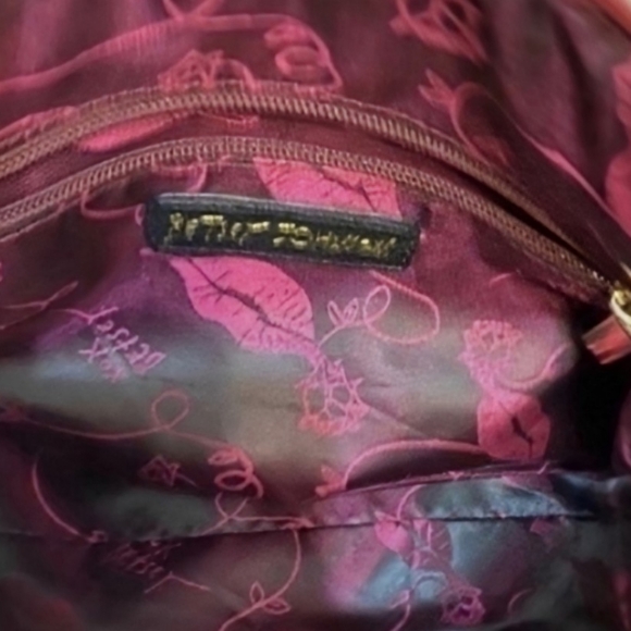 Gorgeous Betsey Johnson Black and Pink Designer Bag - Picture 3 of 3